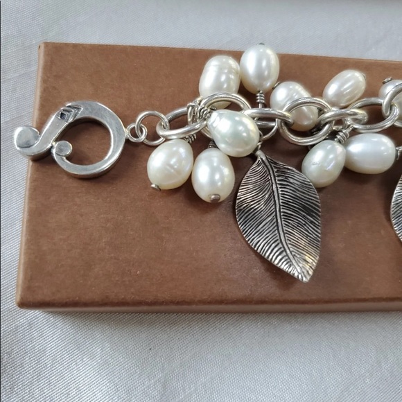 Authentic Silpada NWB Retired Freshwater Pearl Sterling Leaf Cha-cha Bracelet. - Picture 4 of 4